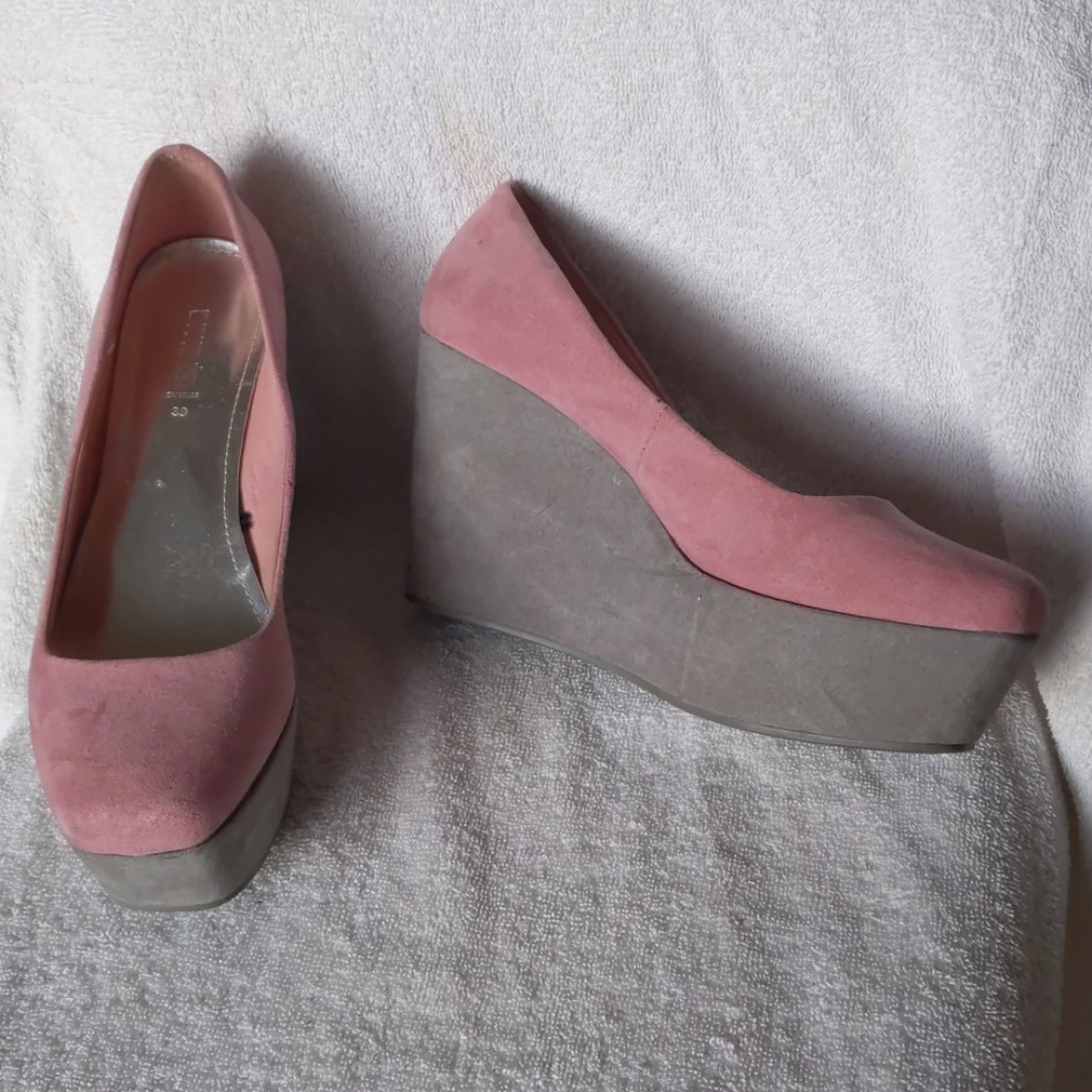 Pink & Grey Platforms